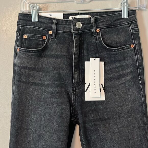 New! ZARA The Skinny with Split Hem Ash black Jeans Size 4 - Picture 4 of 16